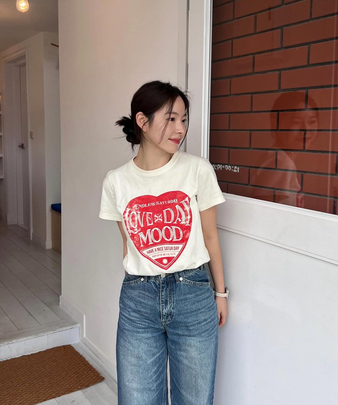 ◆SATUR Saturday Retro Mood Graphic Short Sleeve T-Shirt◆ MUSINSA | SATUR Saturday Retro Mood Graphic Short Sleeve T