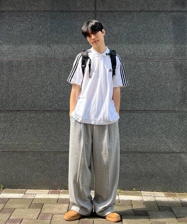 MUSINSA | GAKKAI UNIONS One-tuck Wide-fit sweatpants brown