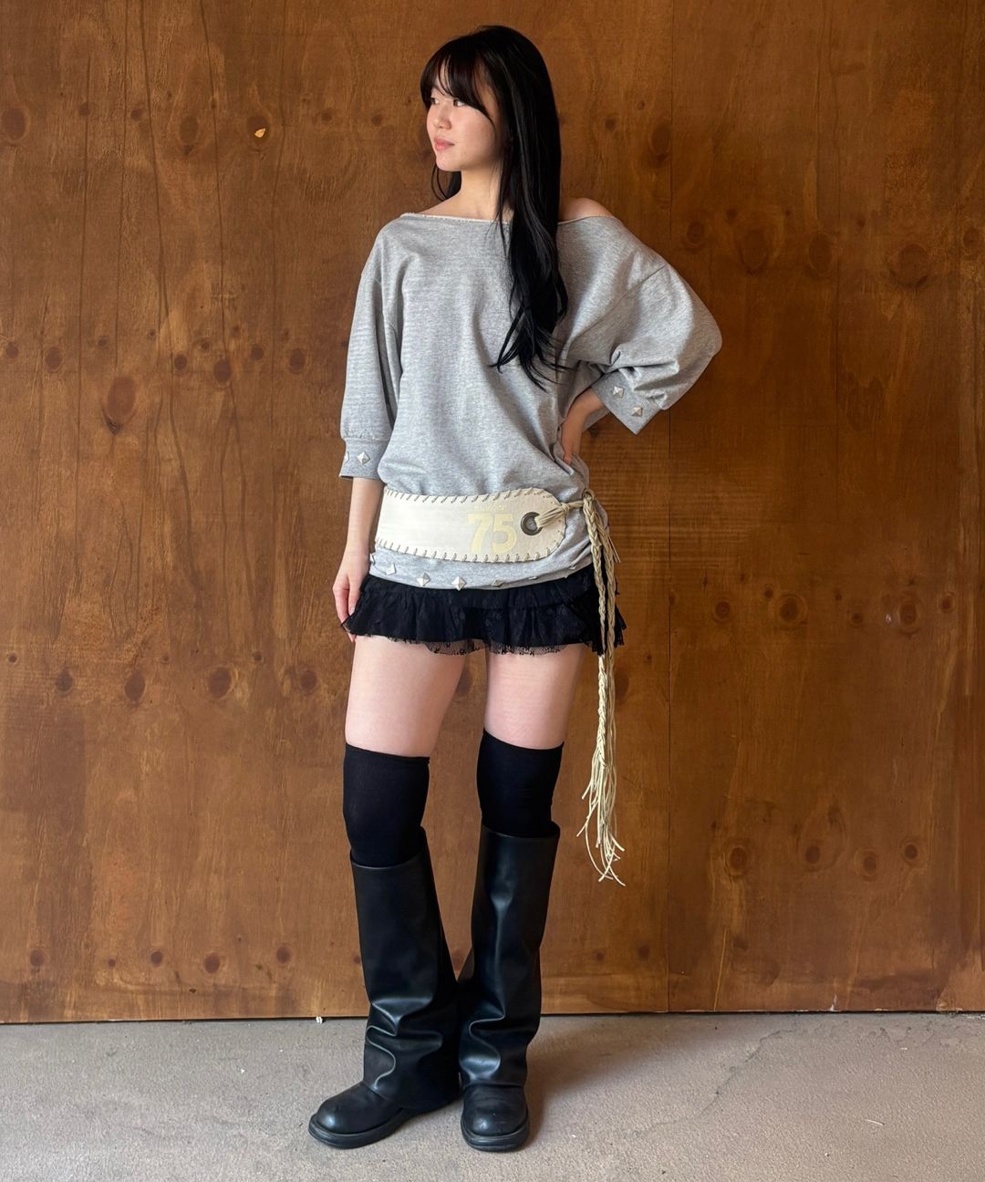 【SCULPTOR】Stud Half Sleeve Sweatshirt Black MUSINSA | SCULPTOR Stud Half Sleeve Sweatshirt Black
