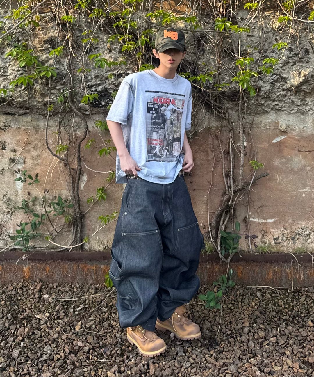 MUSINSA | GRAILZ [GRAILZ x KOIN SEOUL] MAGAZINE T-SHIRTS