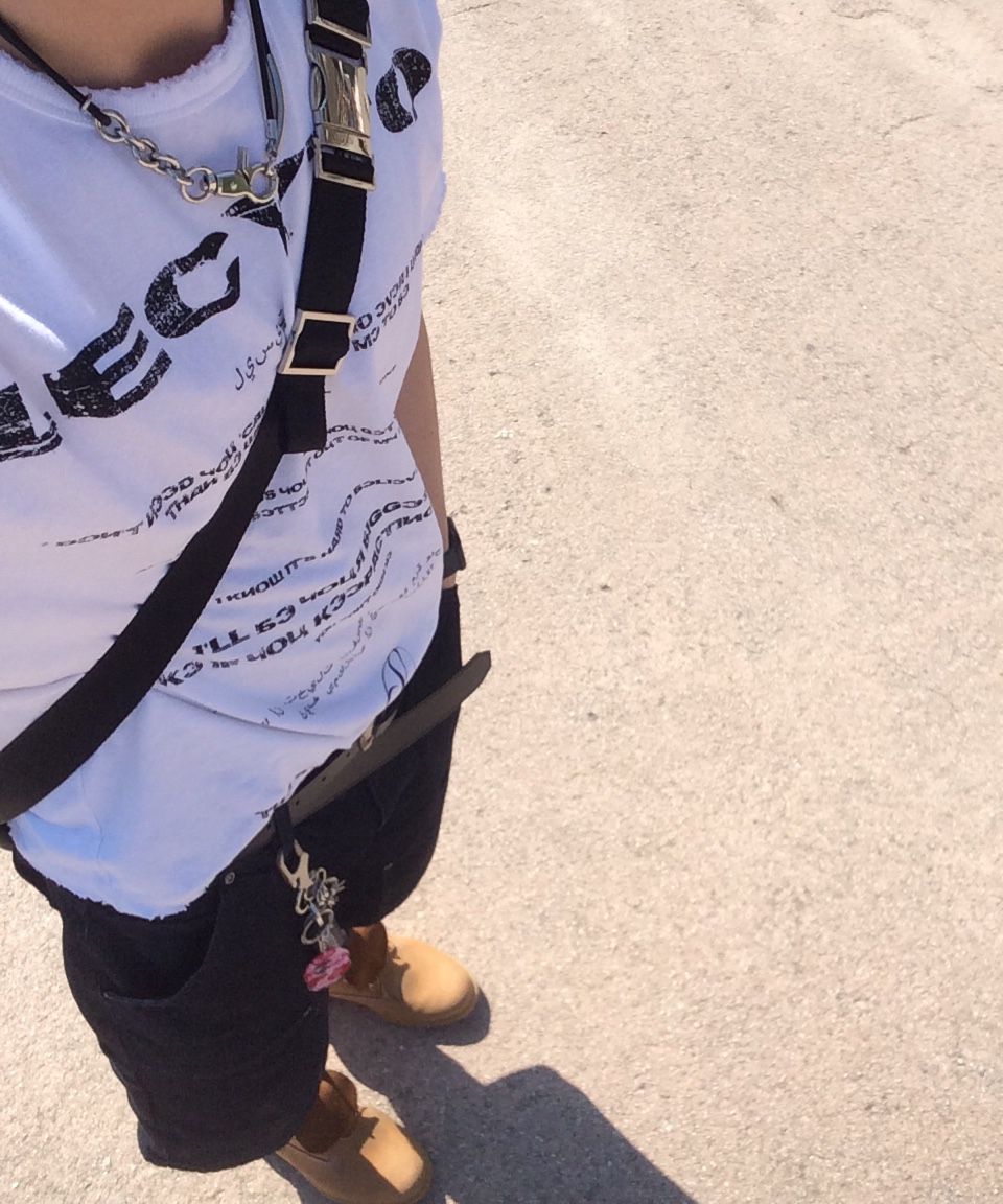 LECYTO ■ Destroyed Oversized Logo T-shirt MUSINSA | LECYTO Destroyed Oversized Logo T-Shirt_[White]
