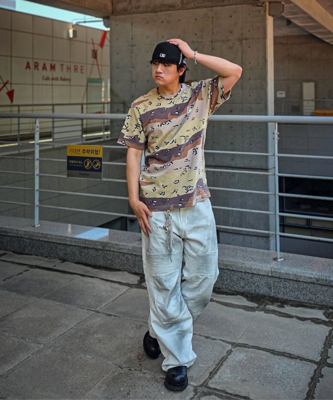 MUSINSA公式 | LMC OG COMBO TEE white