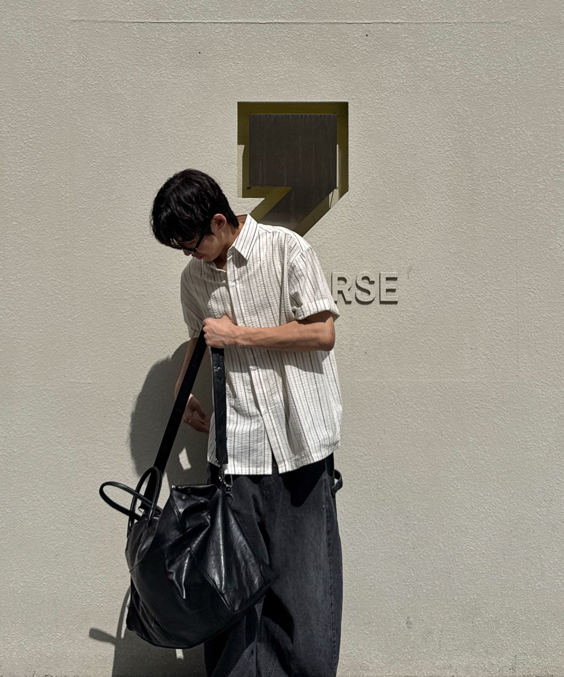 MUSINSA | LEMARD Crack Faux Leather Bowling Bag - Black