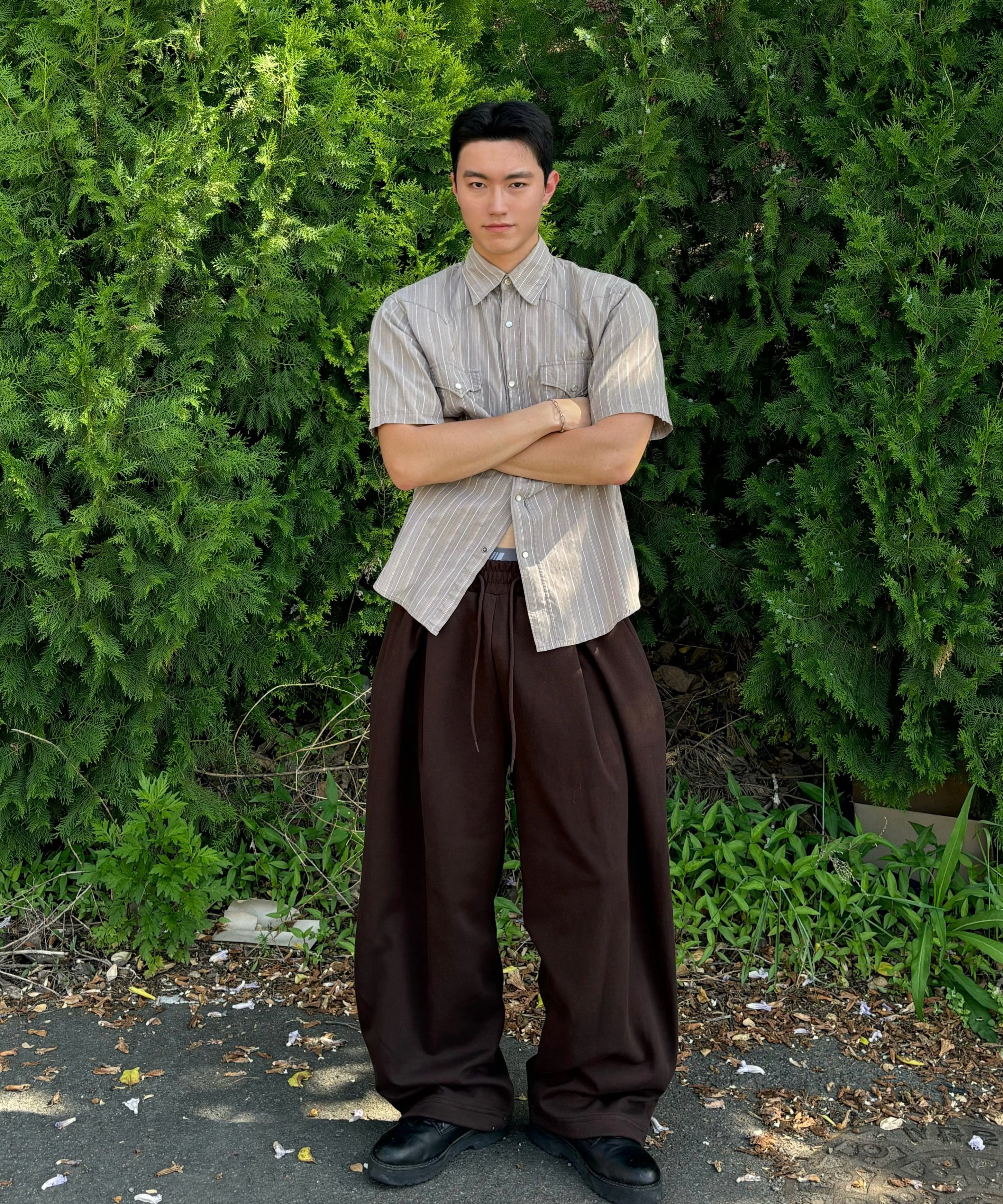【MODERNIF】String One-Tuck Brushed Sweatpants Cotton String Banded Sweatpants CG402 - Acubi style | LEWKIN