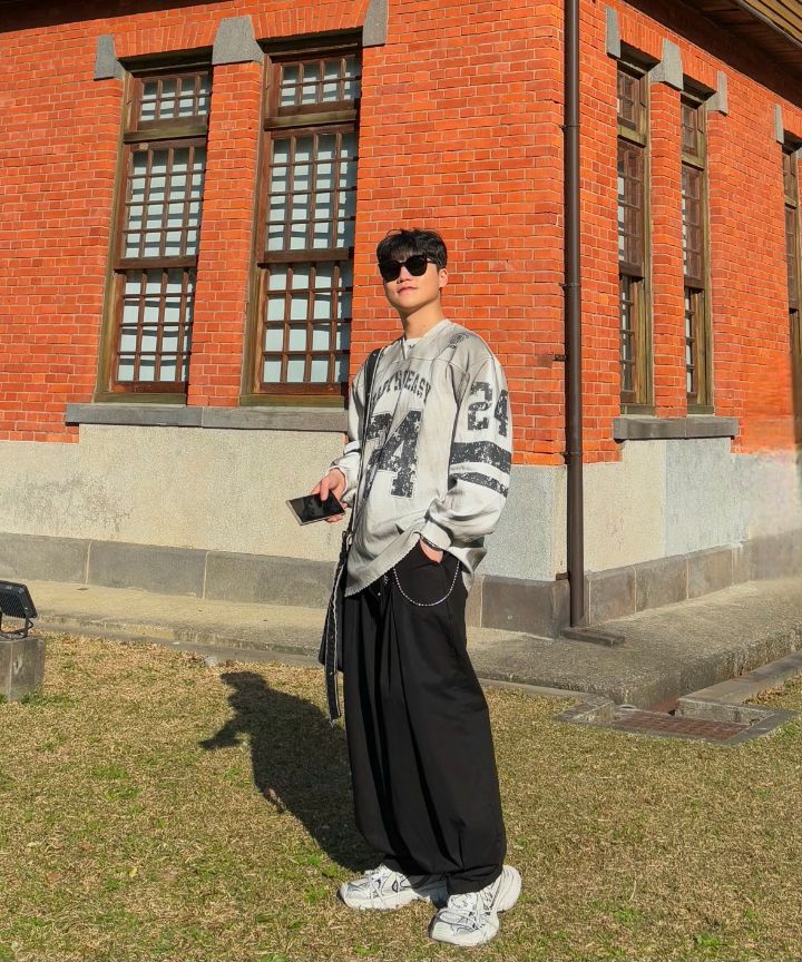 ANGLAN アングラン　バルーン　オーバーオール　ブラック　musinsa ANGLAN/アングラン-Unbalance Long Tuck Denim Balloon Pants