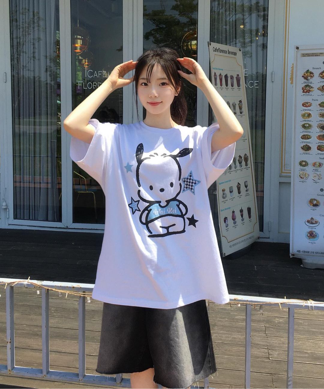 ★WAIKEI★ Pochaco with star short sleeve t-shirt black YKBE MUSINSA | WAI KEI Pochaco with star short sleeve t-shirt black