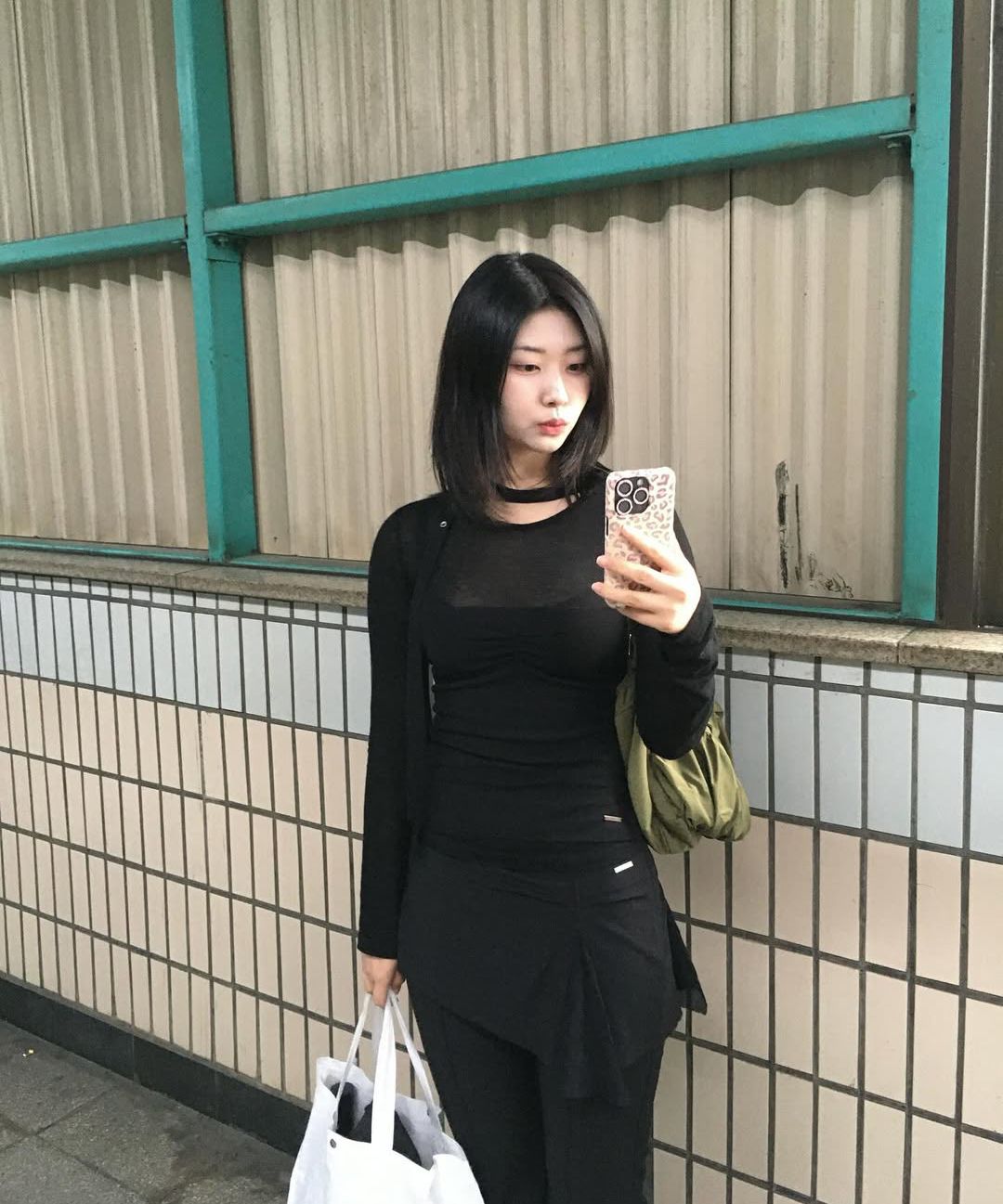 ◆MISEKI SEOUL◆ Sheer layered scarf long sleeves CHARCOAL M MUSINSA | MISEKI SEOUL Sheer layered scarf long sleeves CHARCOAL