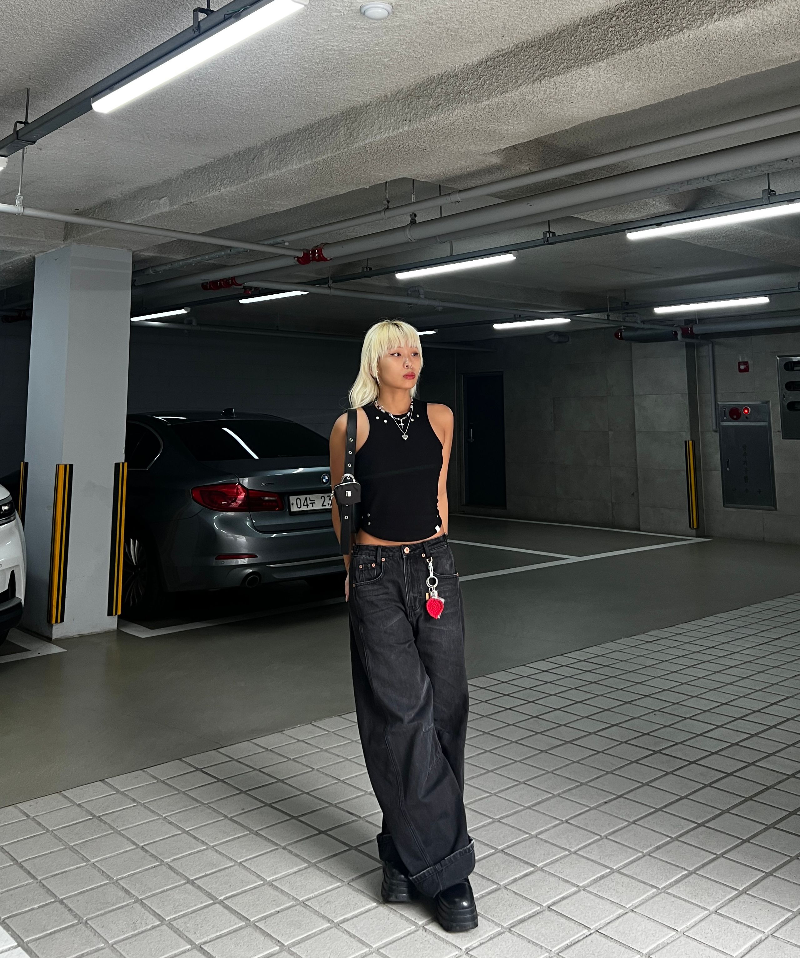MUSINSA公式 | BADBLOOD Charlie Washed Leather Barrel Pants