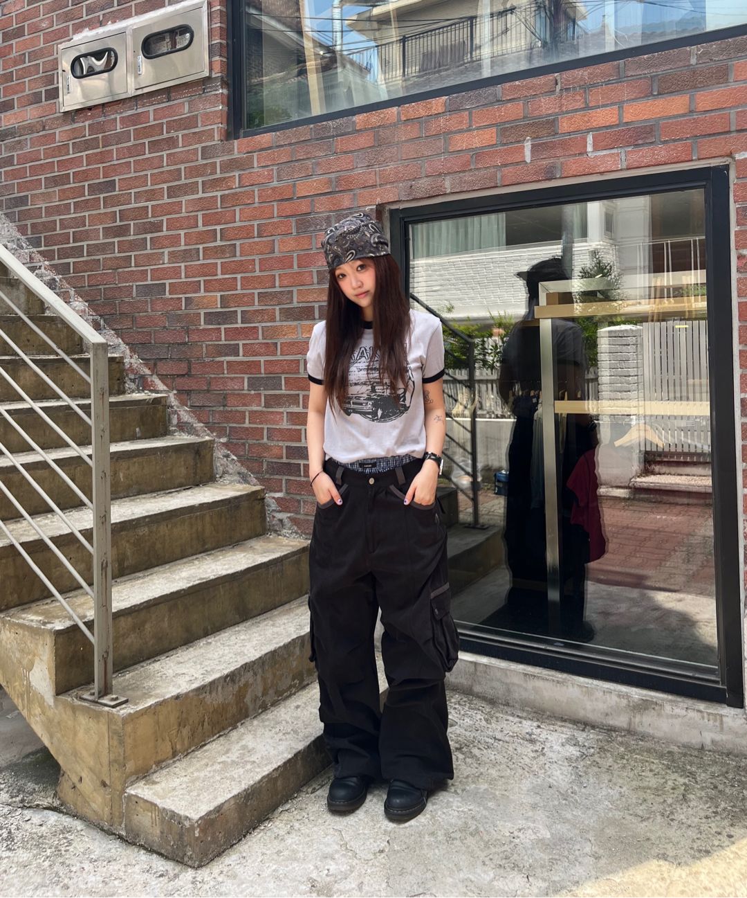パンツ AAKAM Knee Pin-tuck Contrast Cargo 2 MUSINSA公式 | AAKAM Knee Pin-tuck Contrast Cargo Pants (Black)
