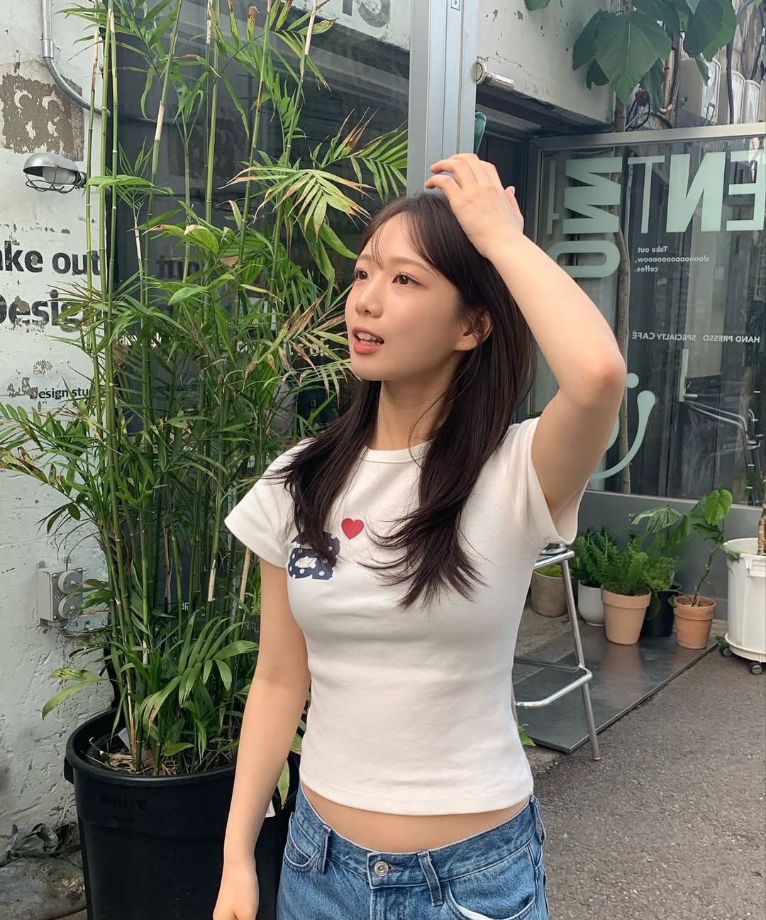 MUSINSA | AEAE DOT SMALL LETTER TEE [WHITE]