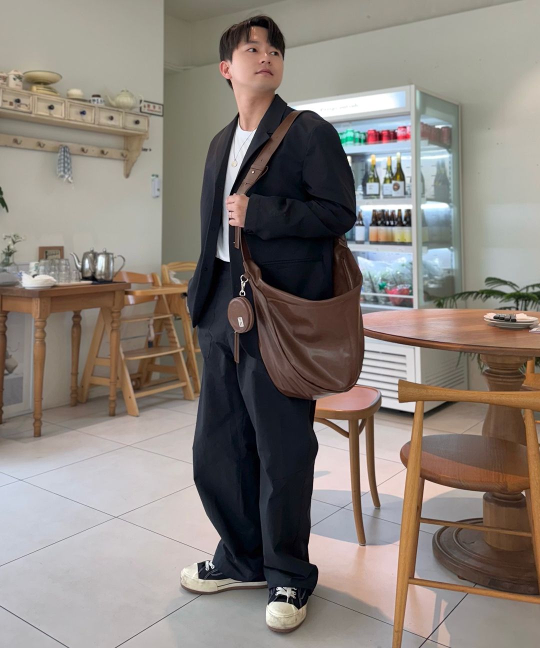 MUSINSA | MIMTHEWARDROBE Monta crack leather messenger bag_Brown