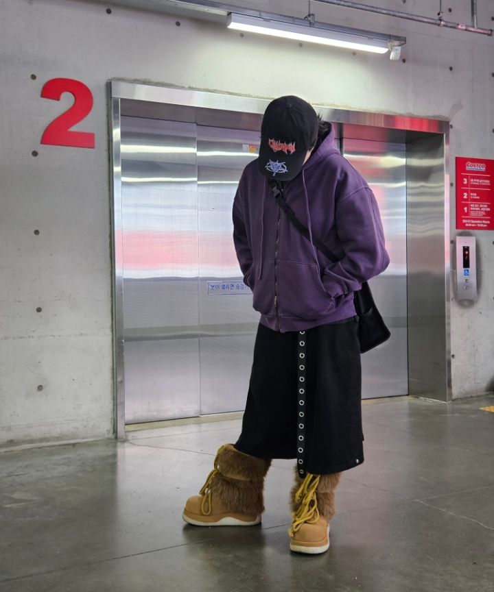 【EASY NO EASY】Snap Sweat Pants Bermuda Pants ★男女兼用★ MUSINSA | EASY NO EASY Snap 8-quarter sweat Bermuda pants - gray