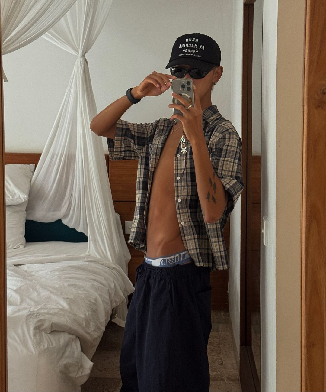 MUSINSA | MMLG [Mmlg] NYLON WIDE PANTS (BEIGE)