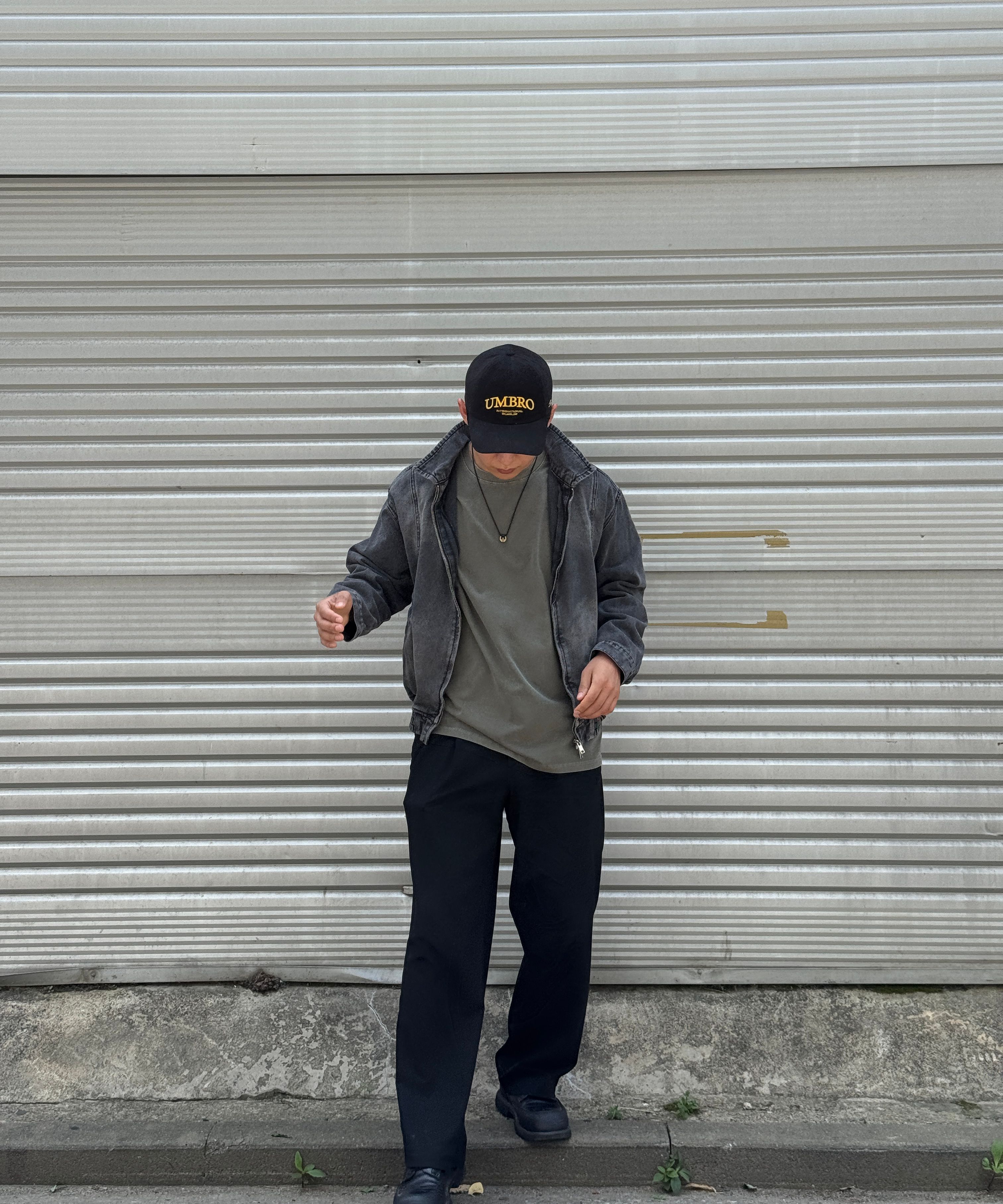 MUSINSA公式 | AGOD ウォッシュドクロップジップアップデニム