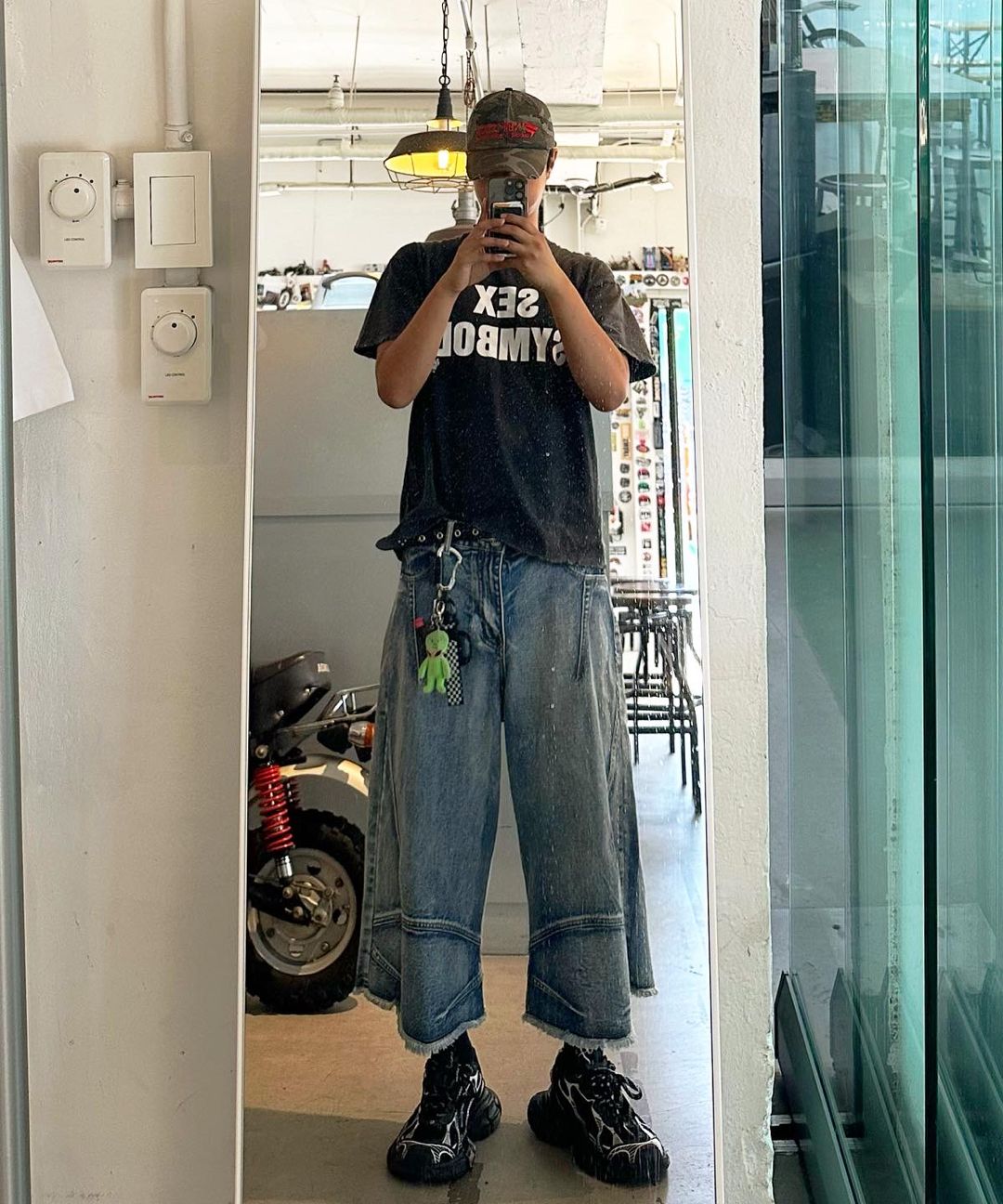 MUSINSA | DNSR Multi-dart Bermuda Denim Pants Blue