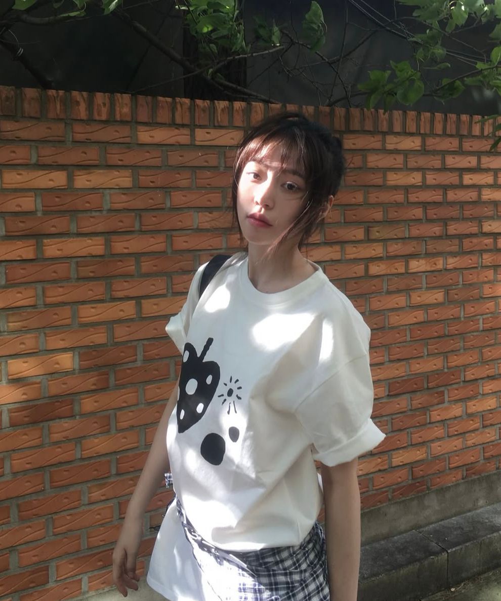 【OHESHIO】APPLE DOT OVERFIT T-SHIRT オーバーフィットTシャツ MUSINSA | OHESHIO APPLE DOT OVERFIT T-SHIRT, IVORY