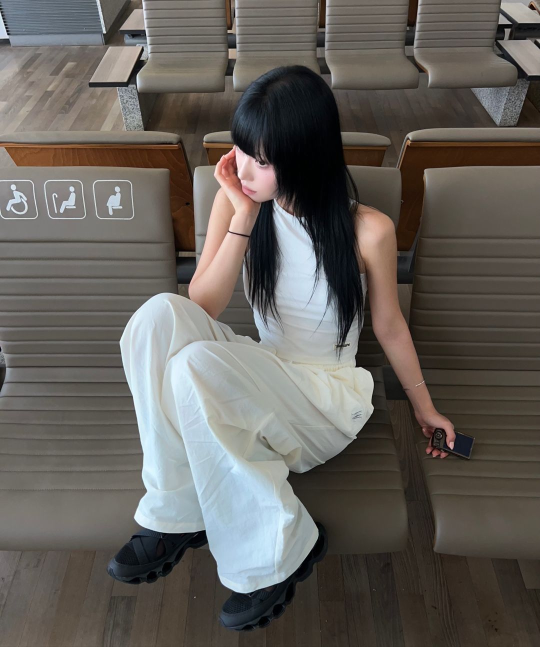 【WOOALONG】 ★ Drape nylon wide pants ★ 大人気 MUSINSA | WOOALONG Drape nylon wide pants - BLACK