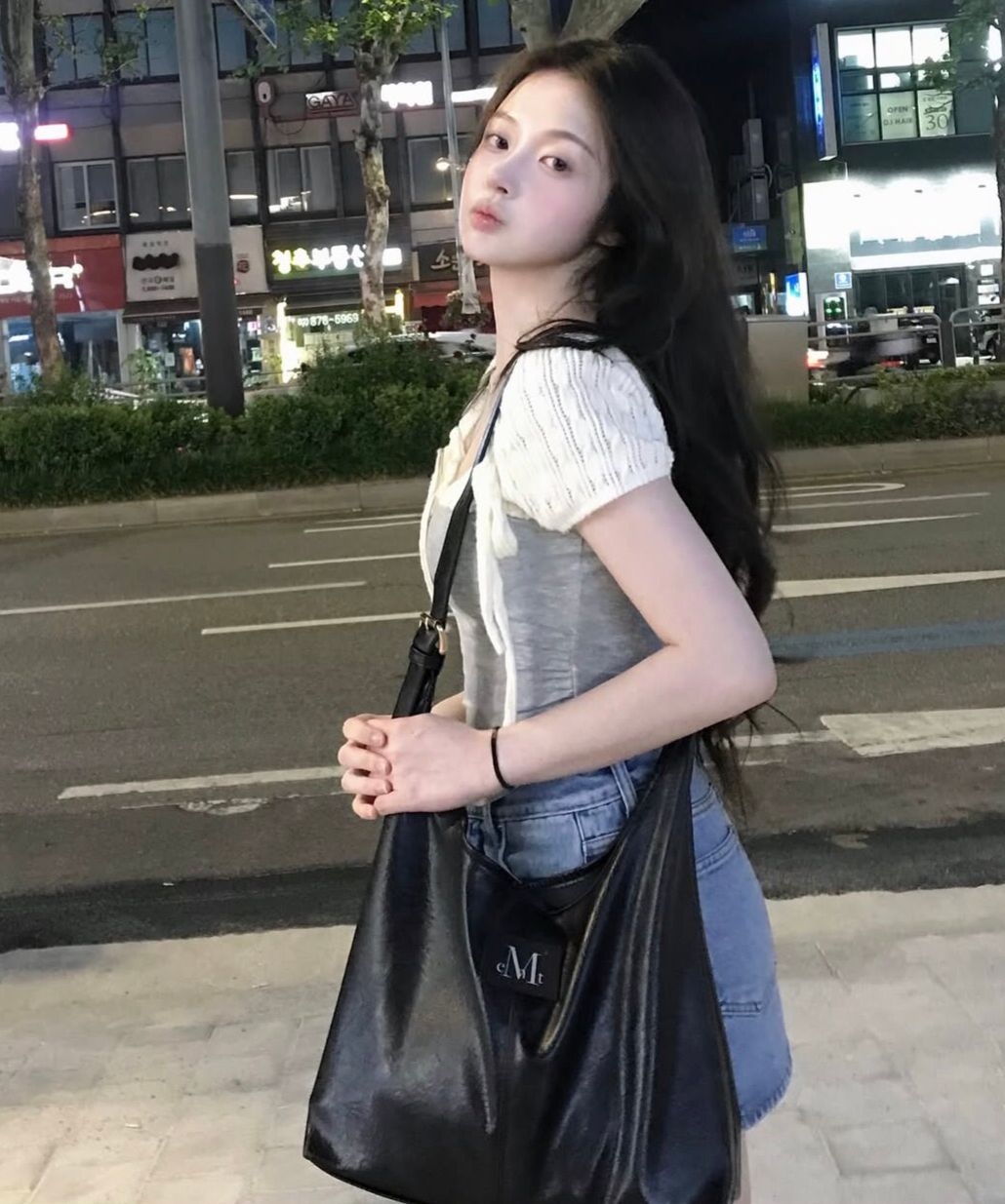 ★MUCENT★ Crescent Leather Shoulder Bag Unisex P00000TX MUCENT) CRESCENT LEATHER SHOULDER BAG UNISEX