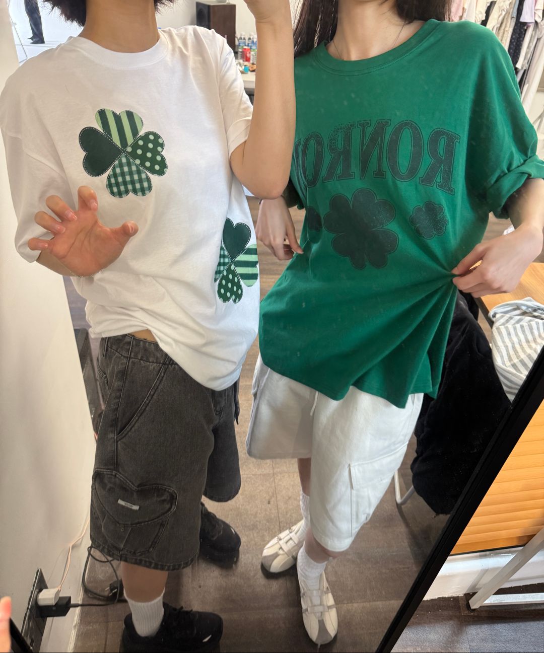 【RonRon】 CLOVER LOGO OVER T SHIRT 2色 CLOVER LOGO OVER T SHIRT WHITE - RONRON 론론