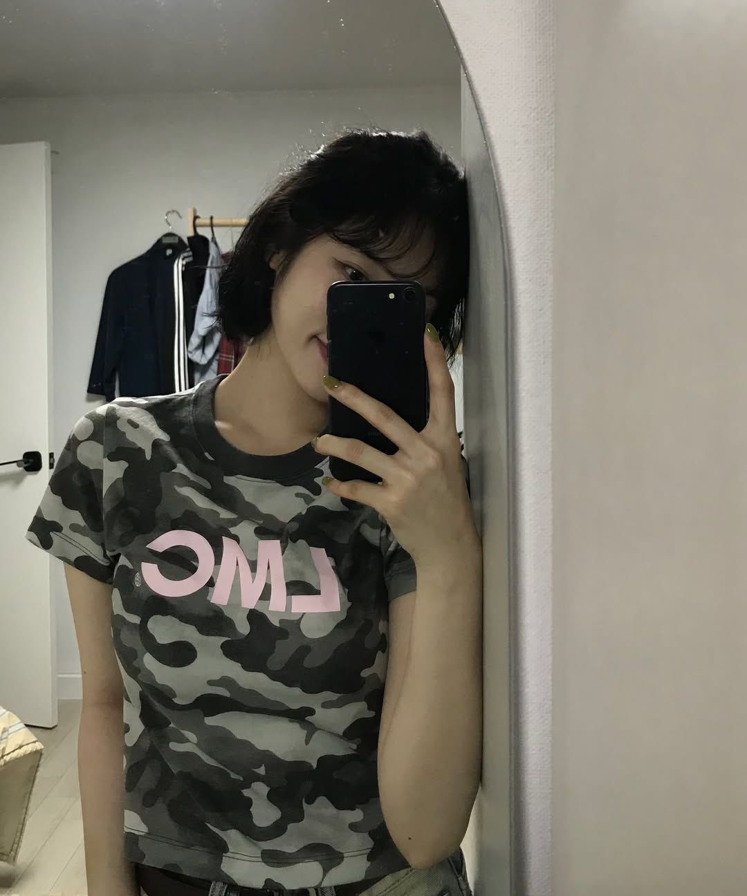 ★ LMC★ WM OG CROPPED TEE camo 0LM45STS892CAM MUSINSA | LMC WM OG CROPPED TEE camo