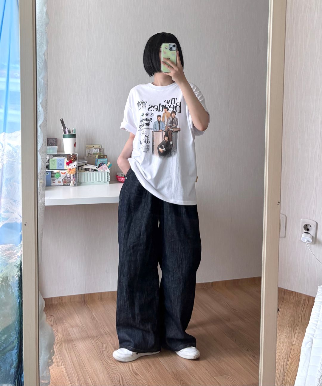 MUSINSA公式 | MAINBOOTH [ビートルズ] イエスタデイTシャツ(ブラウン)