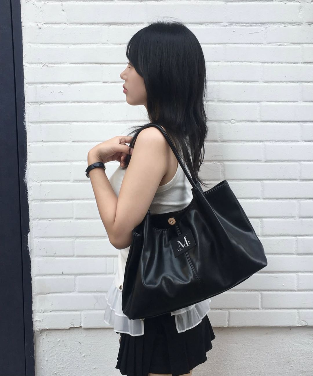 MUSINSA | MUCENT Epee Middle Stitch Leather Tote Bag (Unisex)