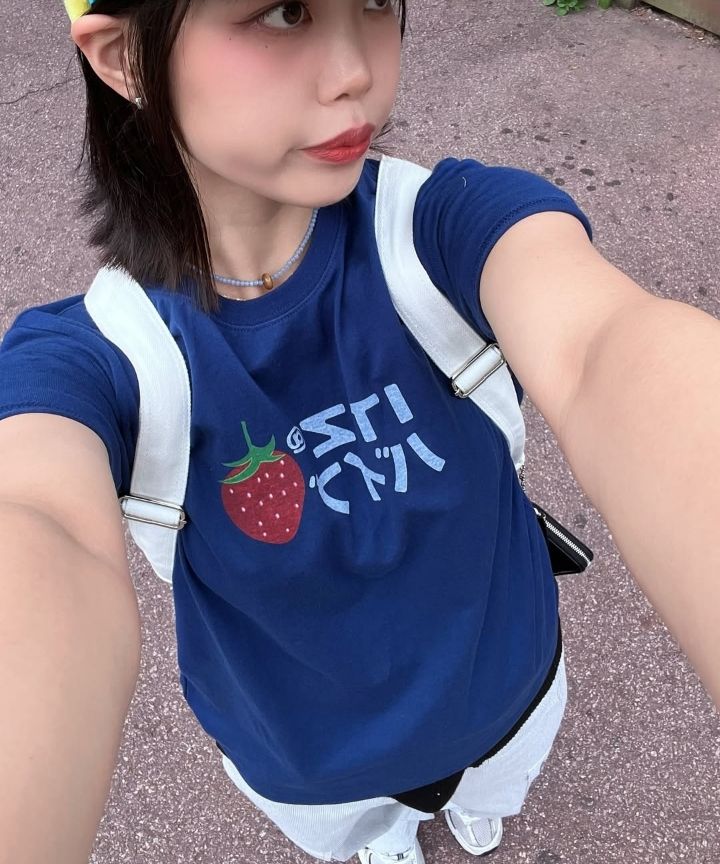 ◆ITZAVIBE◆ STRAWBERRY LOGO SLIM T SHIRT WHITE IBB25WT04WH MUSINSA | ITZAVIBE STRAWBERRY LOGO SLIM T SHIRT - WHITE