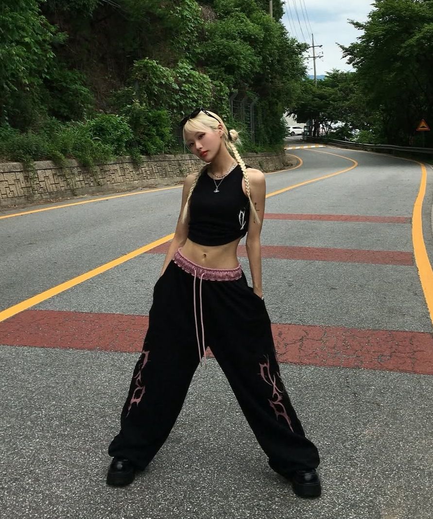 MUSINSA公式 | D.XO.H Obi Color Thunder Logo Pants Black/Pink