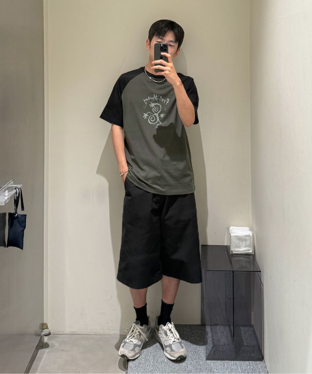 MUSINSA公式 | INSILENCE Cotton Twill Bermuda Pants BLACK