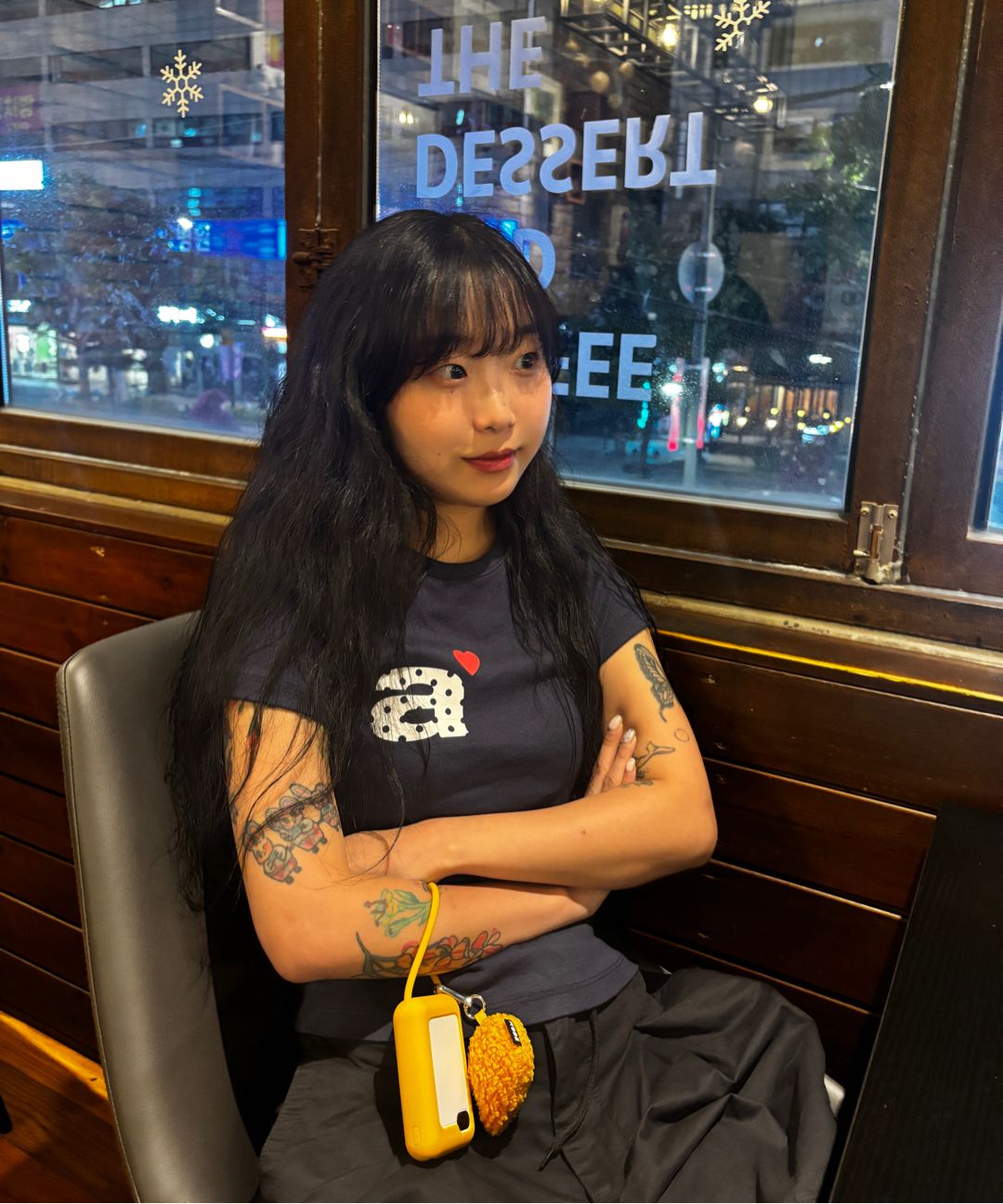 MUSINSA | AEAE DOT SMALL LETTER TEE [NAVY]