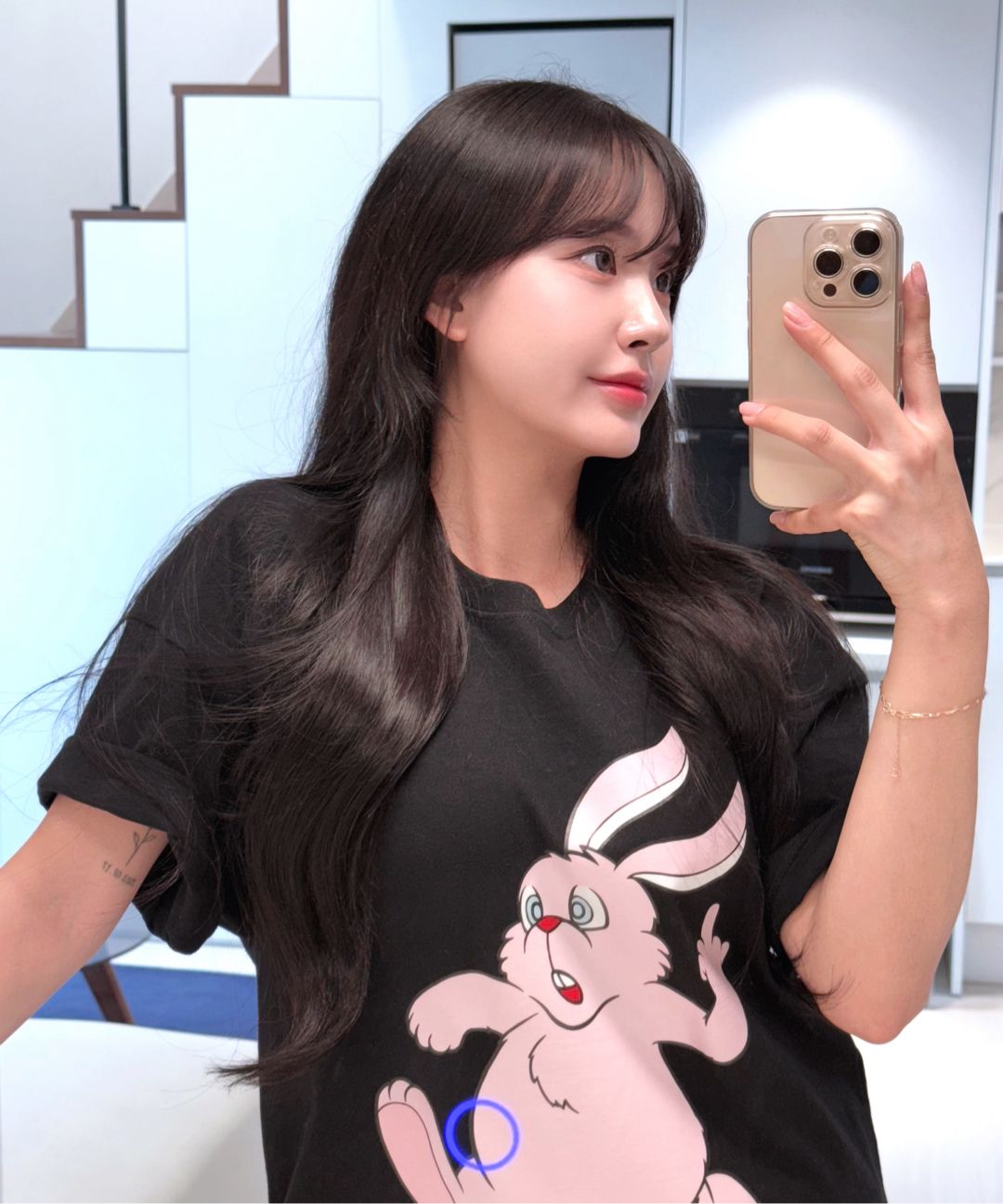 Tシャツ・カットソー LAUGHER Puck and Run Bunny Pink T-Shirt White TS66 MUSINSA | LAUGHER Puck and Run Bunny (Pink) 3D T-Shirt - White