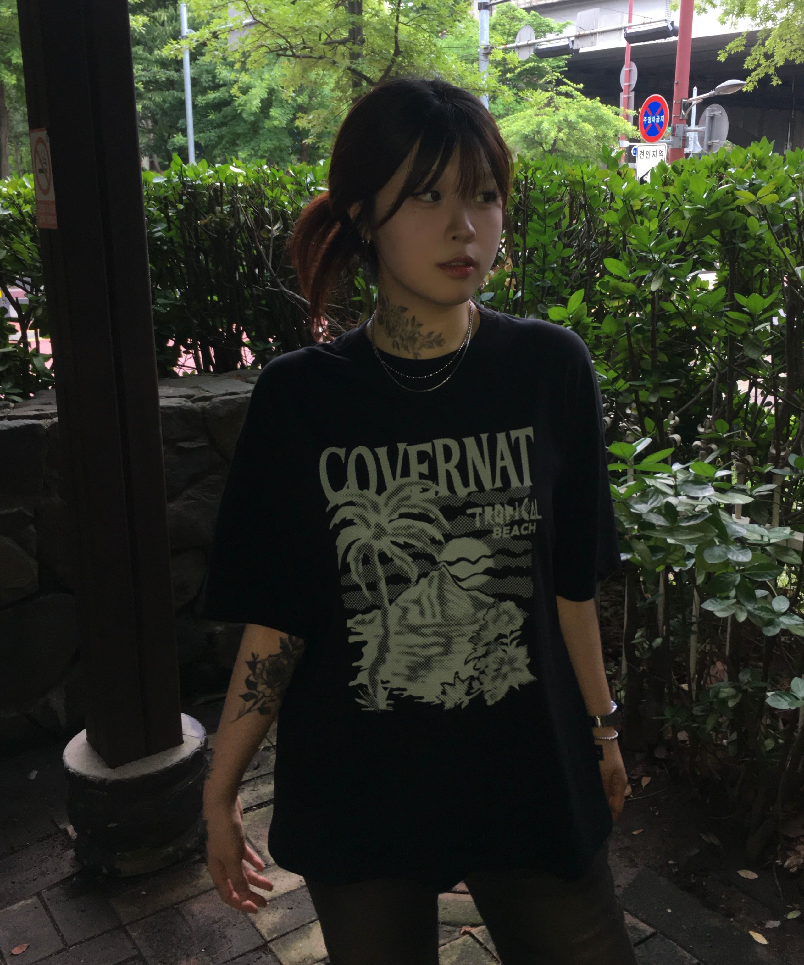 COVERNATのCool Cotton Sunset Tropical Graphic T-Shirt 全2色 Cool Cotton Sunset Tropical Graphic T-Shirt White - Covernat