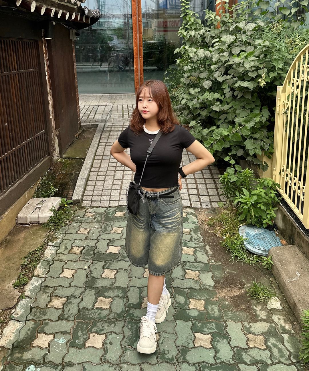 ★SATUR★ W APERO CROPPED RINGER HALF SLEEVE T-SHIRT NAVY MUSINSA | SATUR (W) Apero Crop Ringer Short Sleeve T-Shirt Navy
