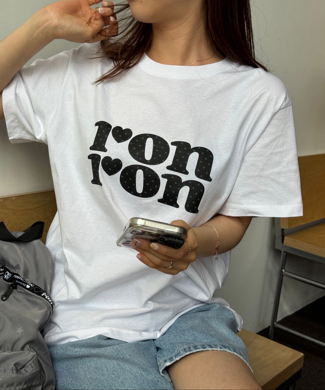 MUSINSA | RONRON PATTERN LOGO BASIC FIT T SHIRT NAVY