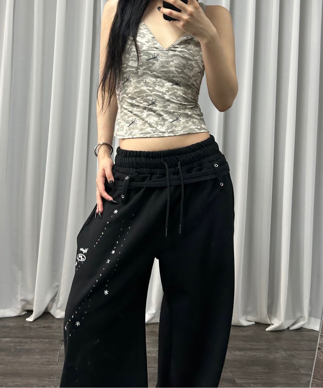 MUSINSA公式 | KASHIKO Zenu Belt Sweat Pants White