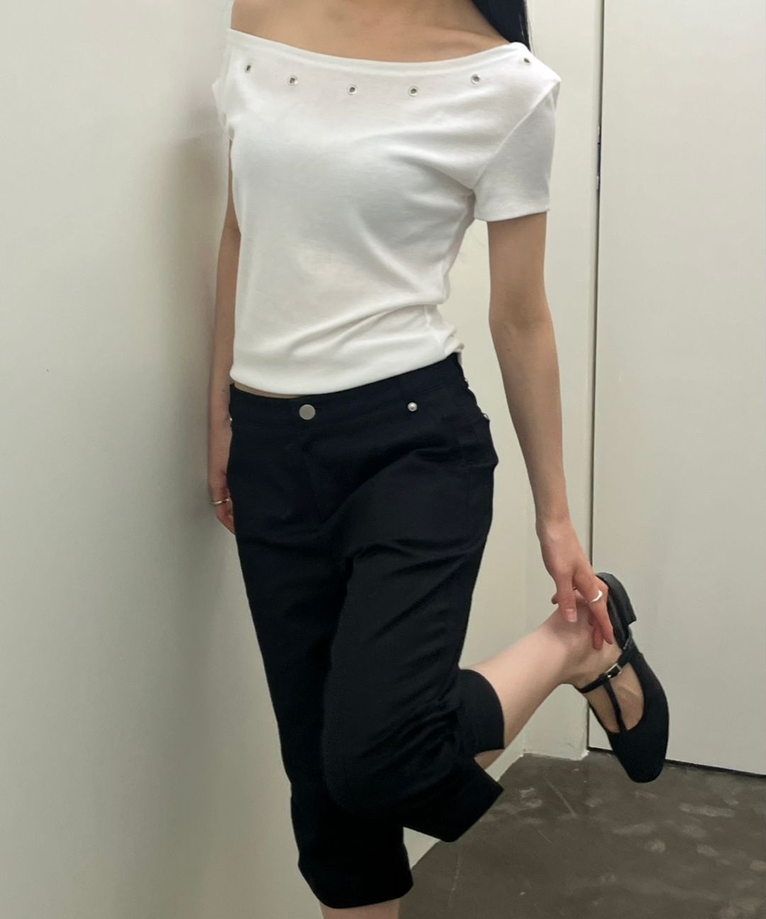 MUSINSA | ASURA EYELET ONE SHOULDER T (NAVY)