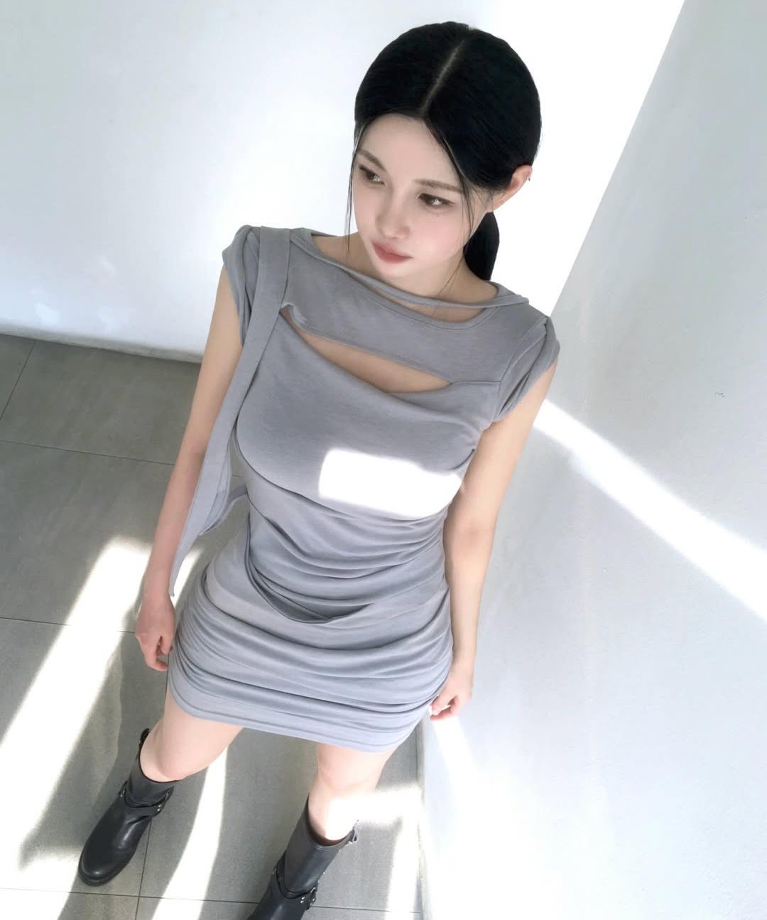 ●FLARE UP● Asymmetrical Draped Strap Roll-Up Dress (3色) MUSINSA | FLAREUP Asymmetrical Draped Strap Roll-Up Dress