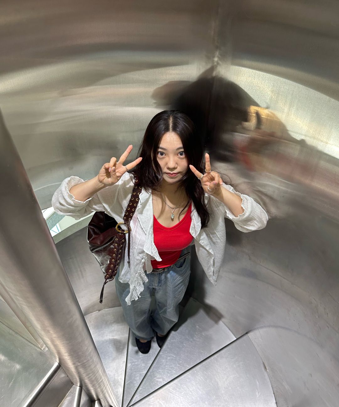 MUSINSA | MUSINSA STANDARD WOMAN Women's V-Neck Sleeveless Top [Black]