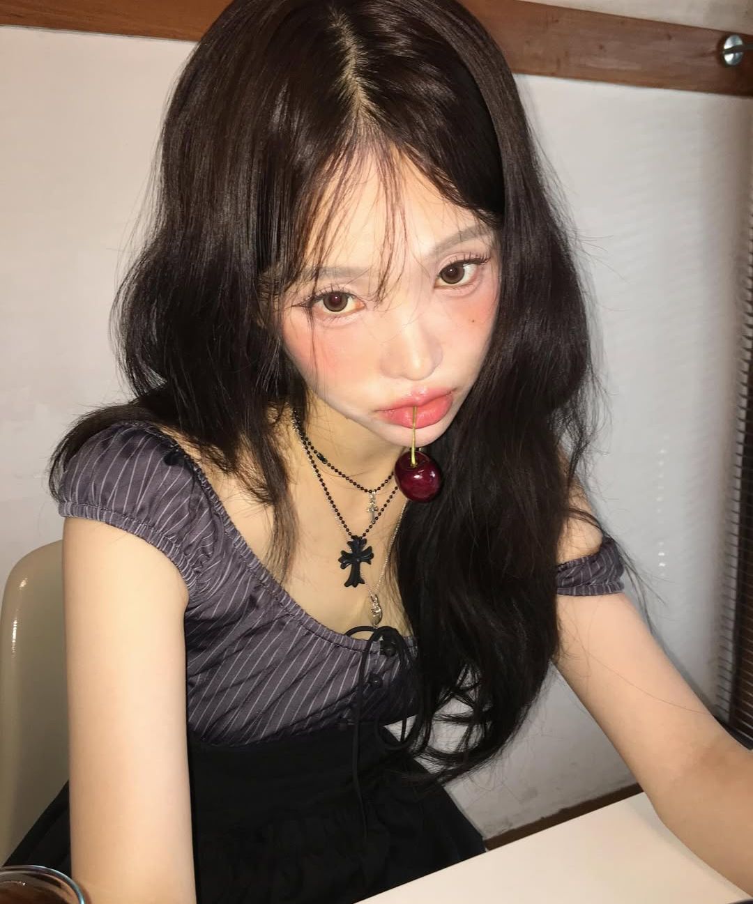 MUSINSA | BNFROM Pin lace-up top