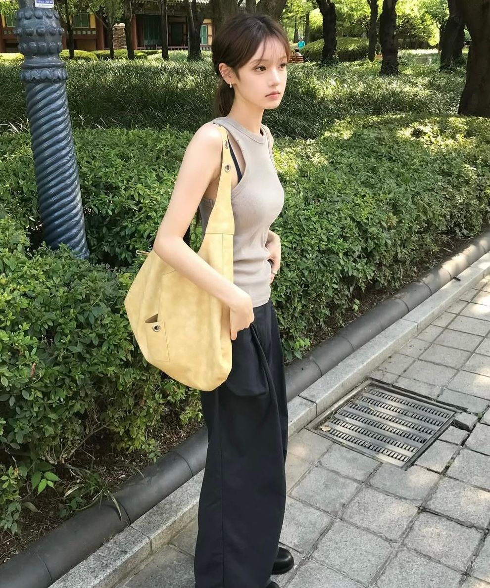 MUSINSA | LETERIE BUCKLE REVERSIBLE SHOULDER BAG_3COLOR