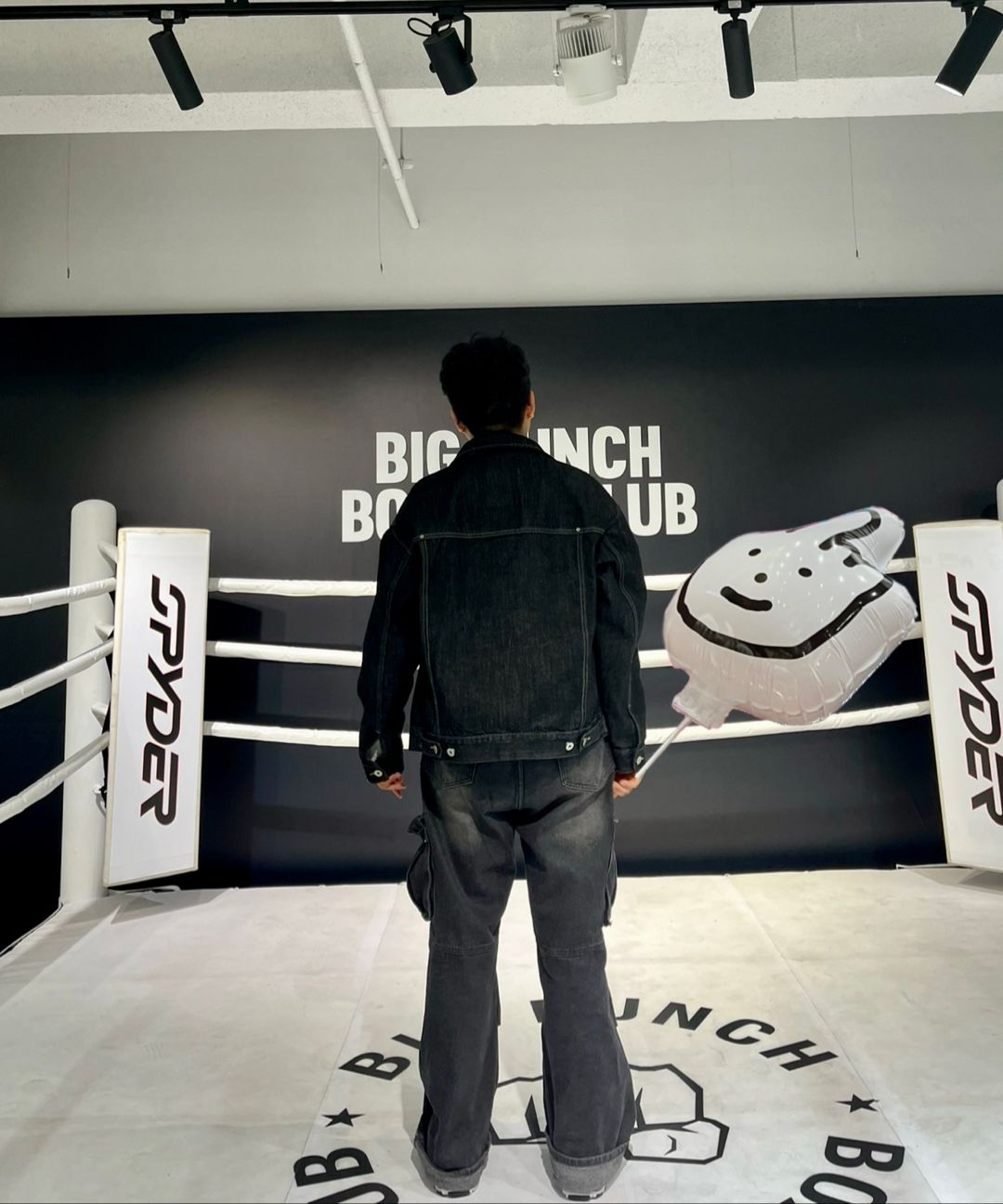 MUSINSA | TRILLION WASHED STITCH DENIM JACKET_BLACK