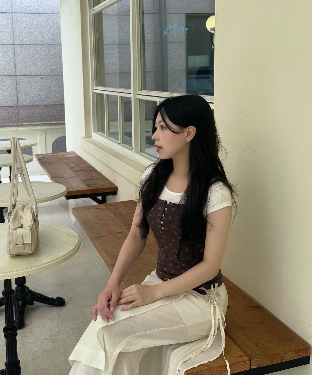 MUSINSA | RONRON HEART BUTTON GOLGI SLEEVELESS EYELET BROWN