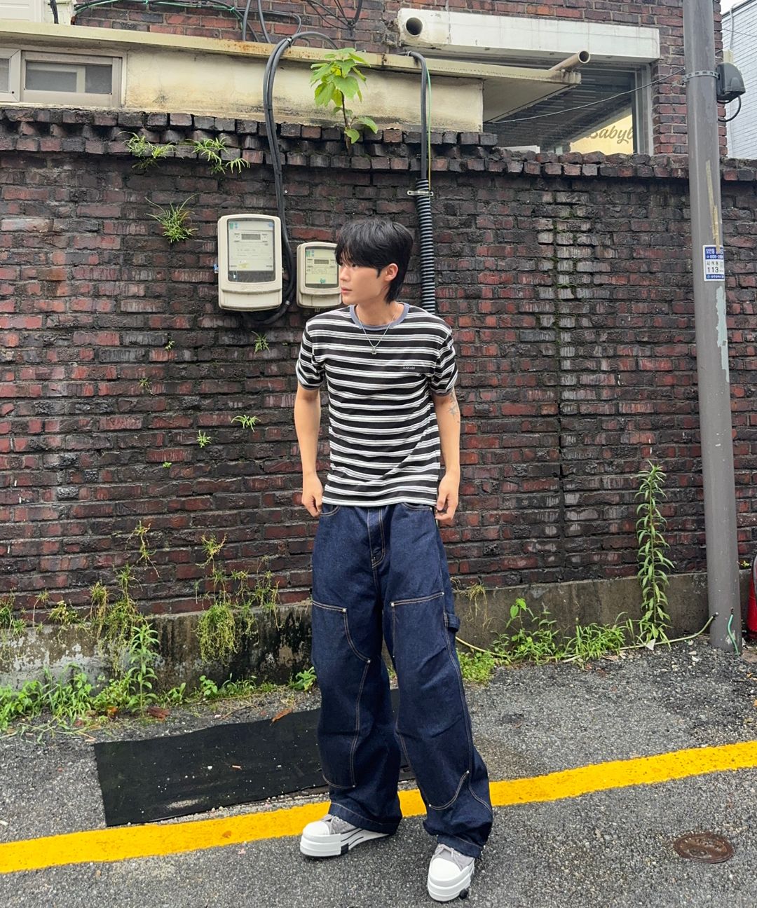 MUSINSA | AAKAM Striped Ringer Top (Ivory-Blue)