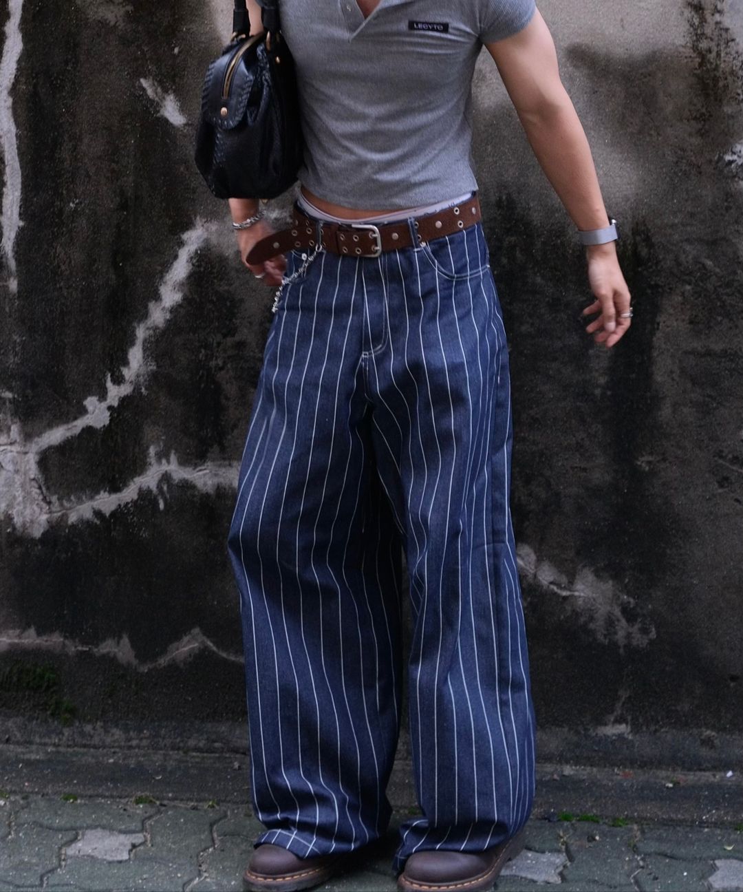 아캄(AAKAM) Striped Cinch Back Denim Pants (Black) - 사이즈 & 후기