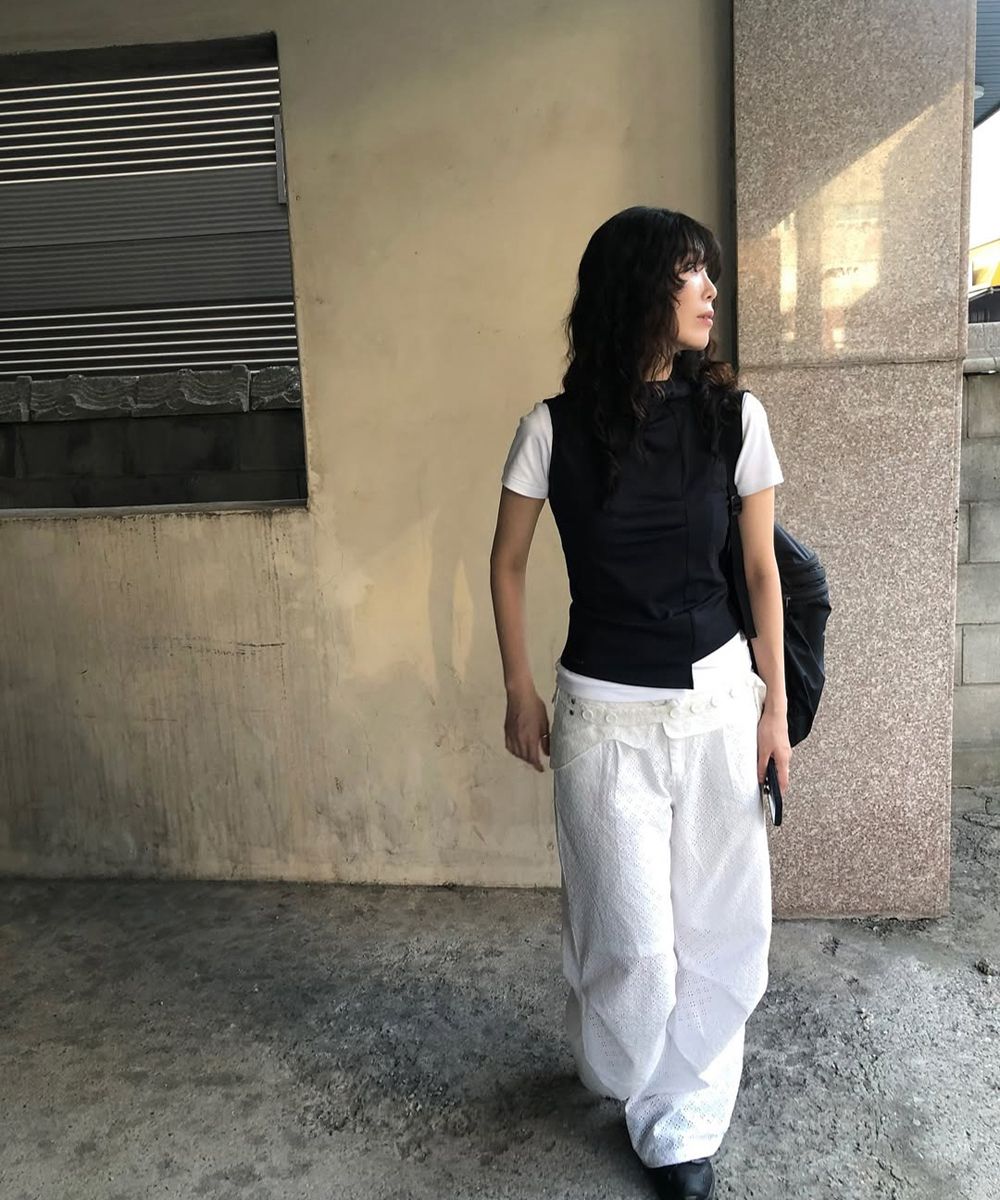 ★MISEKI SEOUL★ COWL NECK PINTUCK SLEEVELESS MUSINSA | MISEKI SEOUL Cowl neck pintuck sleeveless BLACK