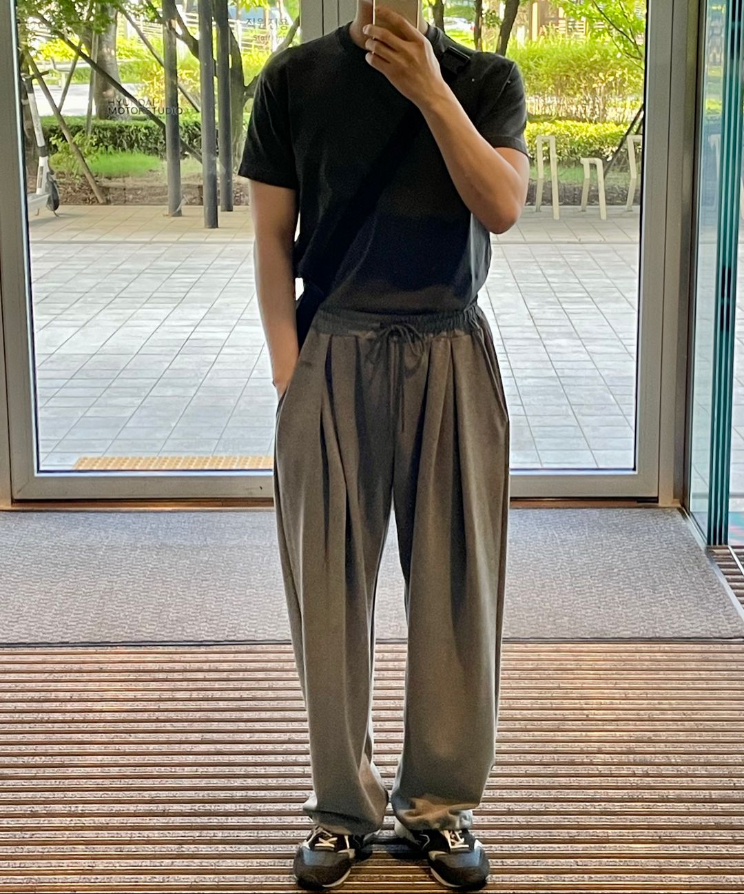 ◆DNSR◆ Deep Potuck Flow Banding Half Pants Black MUSINSA | DNSR Deep Four Tuck Flow Banding Pants Black