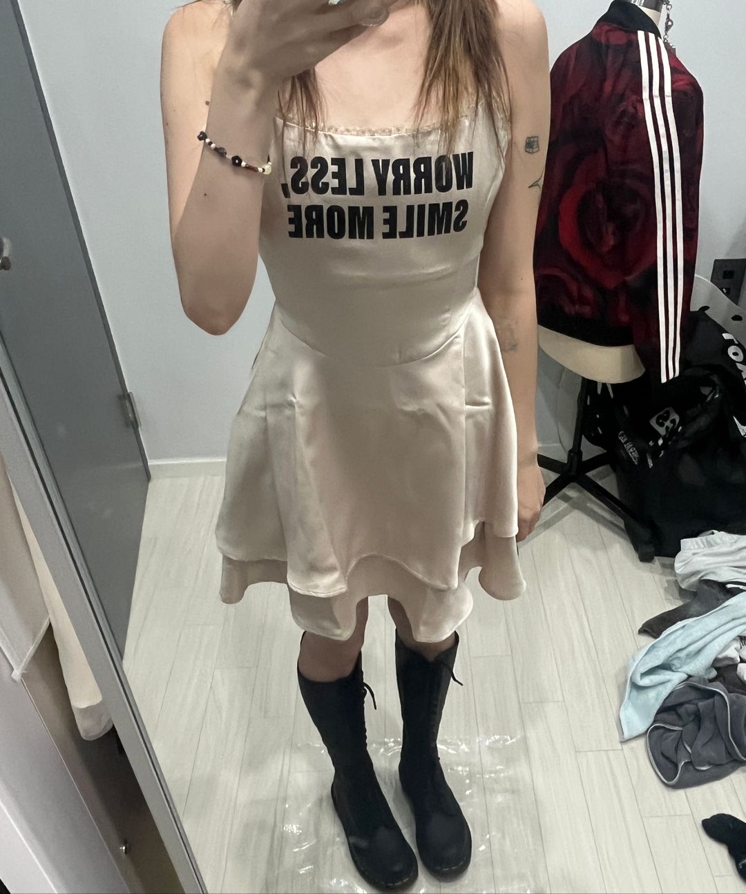 ワンピース YOUHEE LETTERING SATIN FLARE MINI DRESS BLACK MUSINSA | YOUHEE LETTERING SATIN FLARE MINI DRESS BLACK