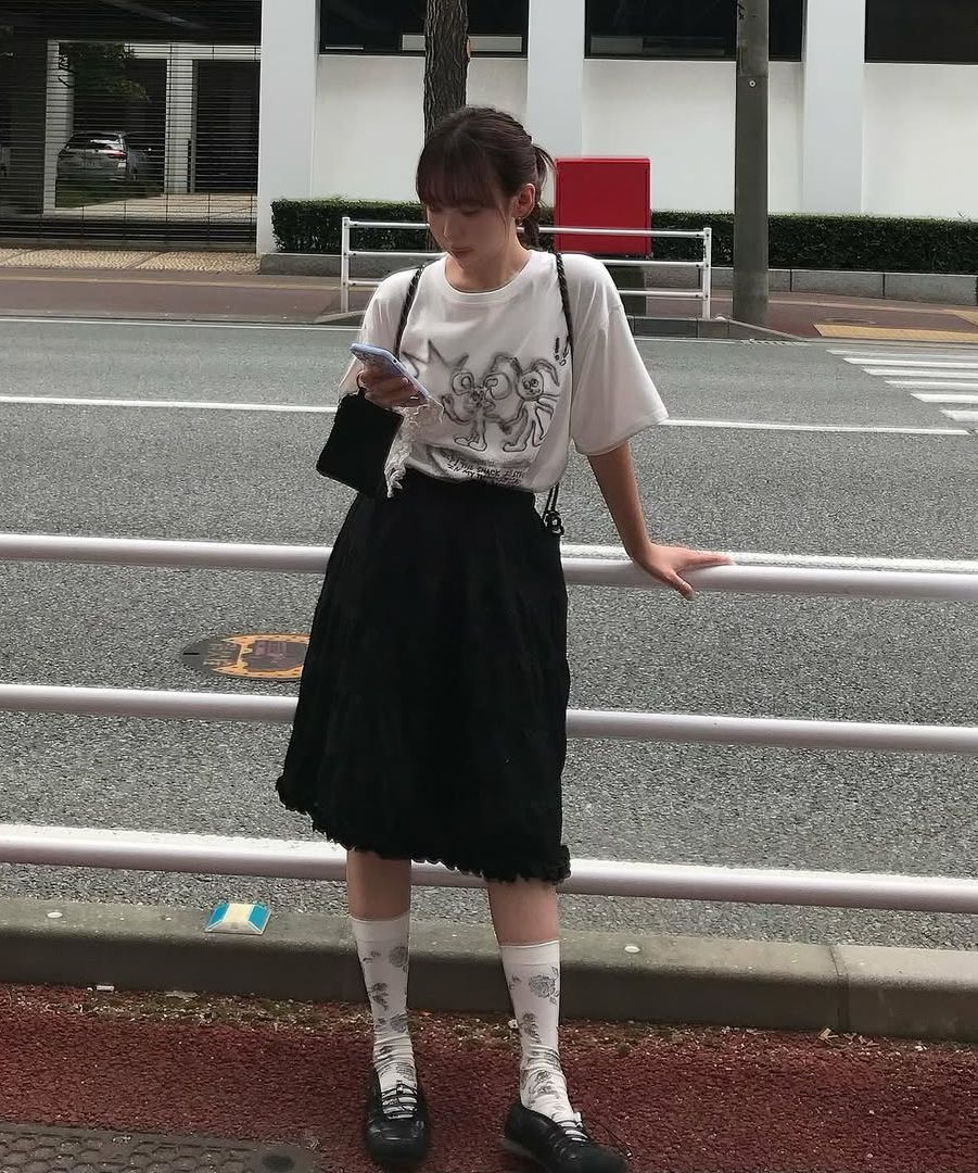 MUSINSA | TYPESERVICE Ruffled Bow Top [White]