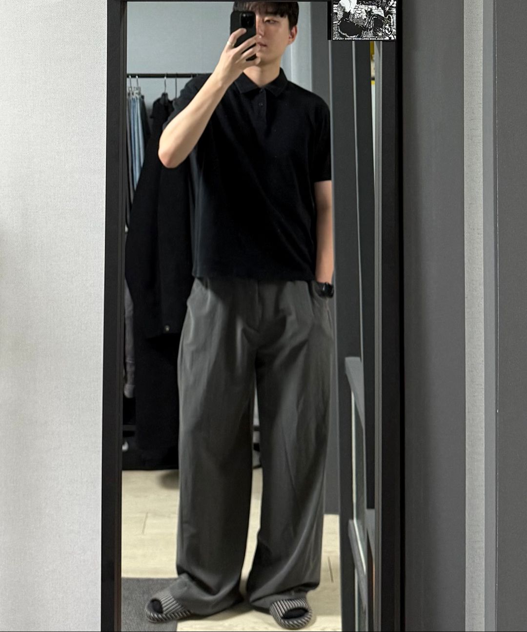 MUSINSA | SIGNATURE Multi-tuck wide slacks [black]