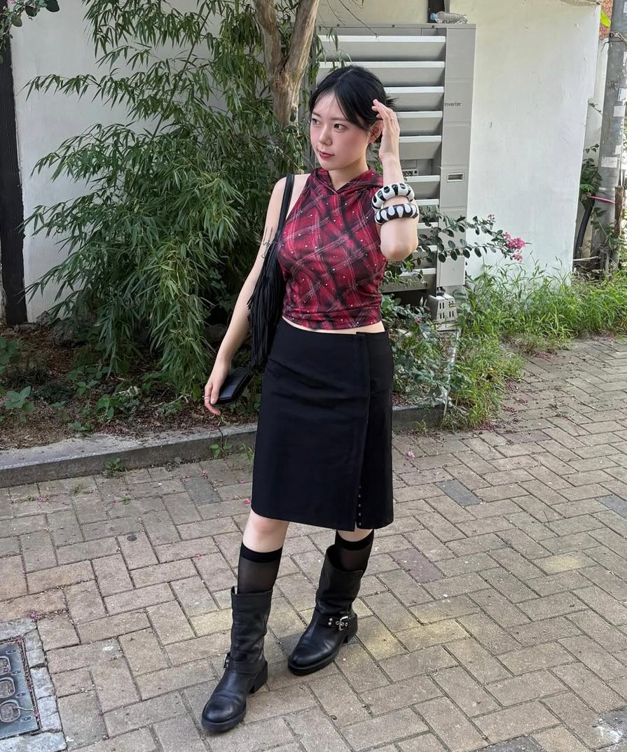 미세키서울(MISEKI SEOUL) Hookandeye slit skirt BLACK